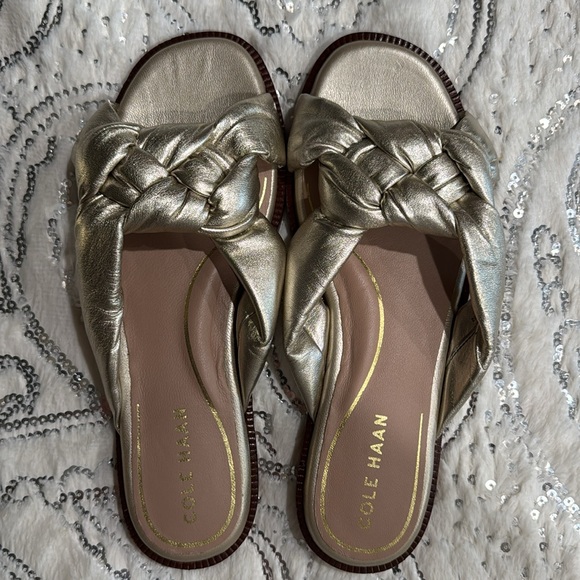 NWOB Women's Anica Lux Slip-On Sandal - Picture 11 of 13